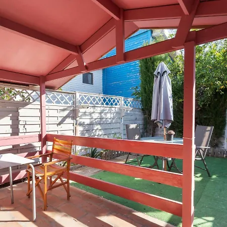 Holiday home Serene In With Swimming Pool *