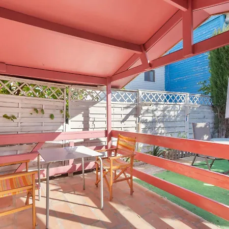 Holiday home Serene In With Swimming Pool *
